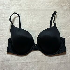 Victorias‎ Secret lined Demi